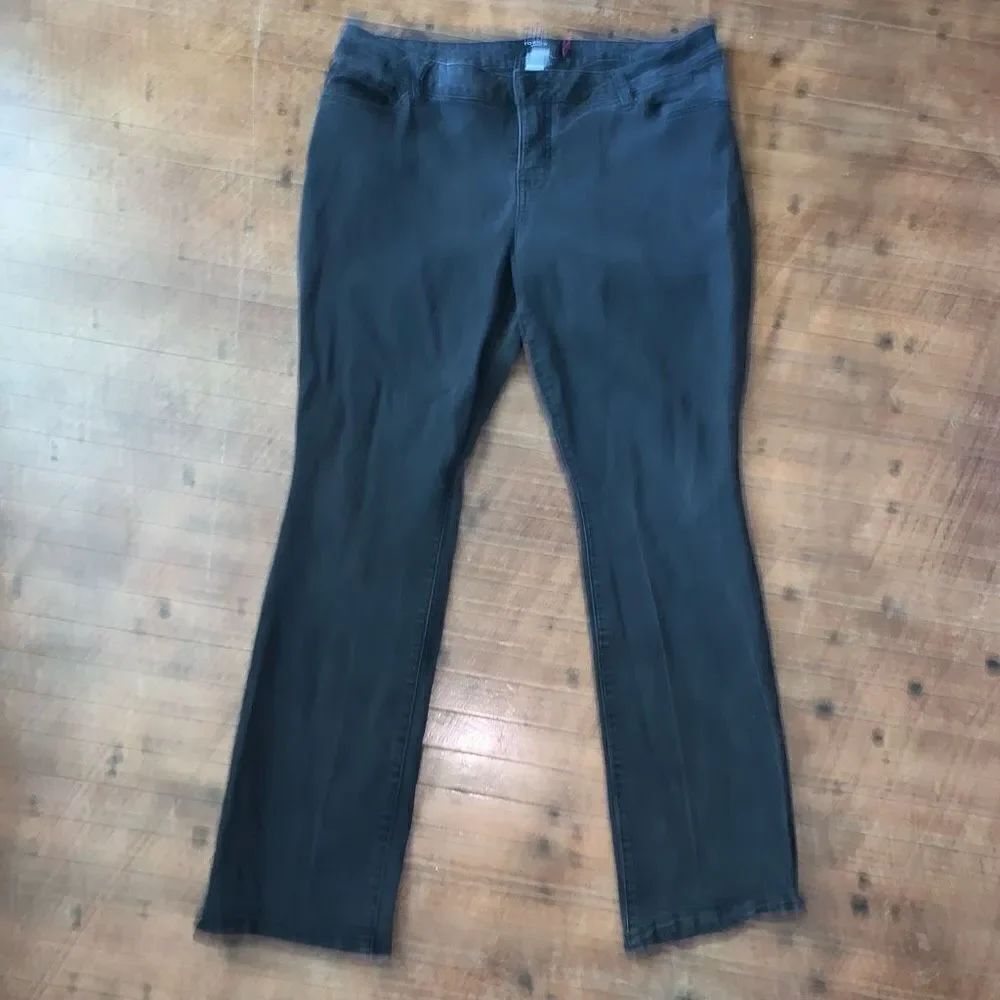 Torrid black stretchy normcore size 18 plus size jeggings